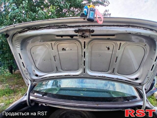 Форд Сиерра, объемом двигателя 2 л и пробегом 246 тыс. км за 670 $, фото 3 на Automoto.ua