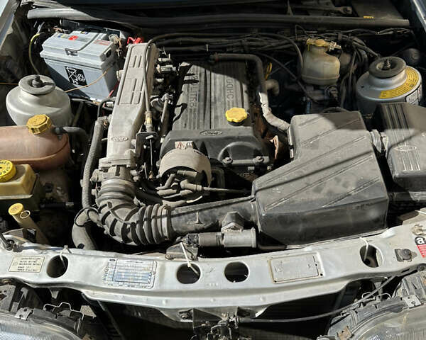 Форд Сиерра, объемом двигателя 2 л и пробегом 120 тыс. км за 3000 $, фото 12 на Automoto.ua