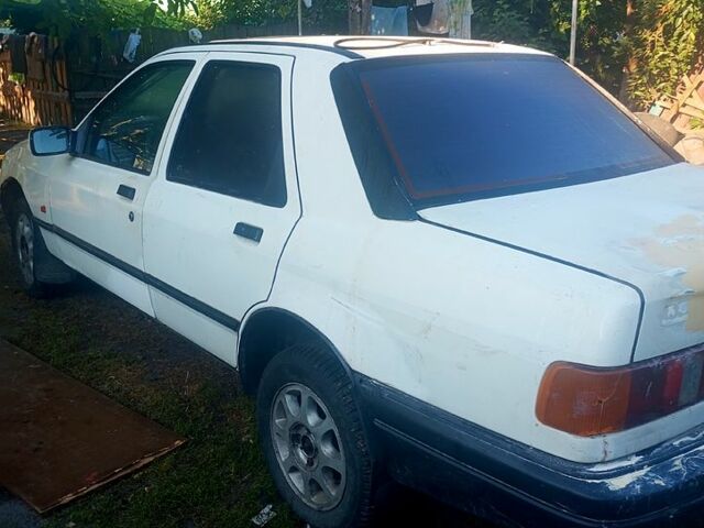 Форд Сиерра, объемом двигателя 1.6 л и пробегом 0 тыс. км за 950 $, фото 2 на Automoto.ua