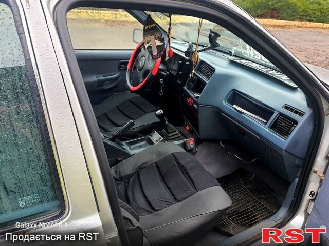 Форд Сиерра, объемом двигателя 2 л и пробегом 0 тыс. км за 850 $, фото 2 на Automoto.ua