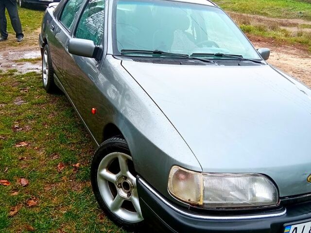 Форд Сиерра, объемом двигателя 1.8 л и пробегом 410 тыс. км за 1200 $, фото 4 на Automoto.ua