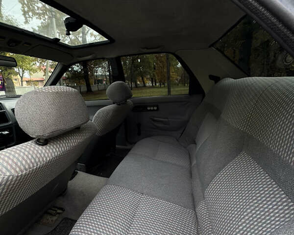 Форд Сиерра, объемом двигателя 2 л и пробегом 1 тыс. км за 950 $, фото 8 на Automoto.ua