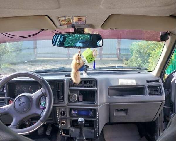 Форд Сиерра, объемом двигателя 1.6 л и пробегом 250 тыс. км за 1200 $, фото 9 на Automoto.ua