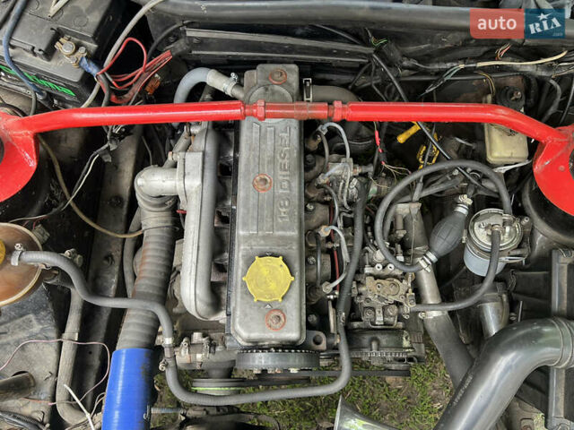 Форд Сиерра, объемом двигателя 1.8 л и пробегом 70 тыс. км за 1300 $, фото 25 на Automoto.ua