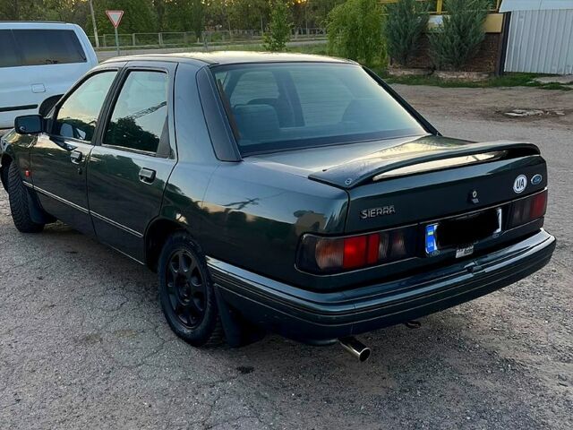 Форд Сиерра, объемом двигателя 2 л и пробегом 0 тыс. км за 1800 $, фото 4 на Automoto.ua