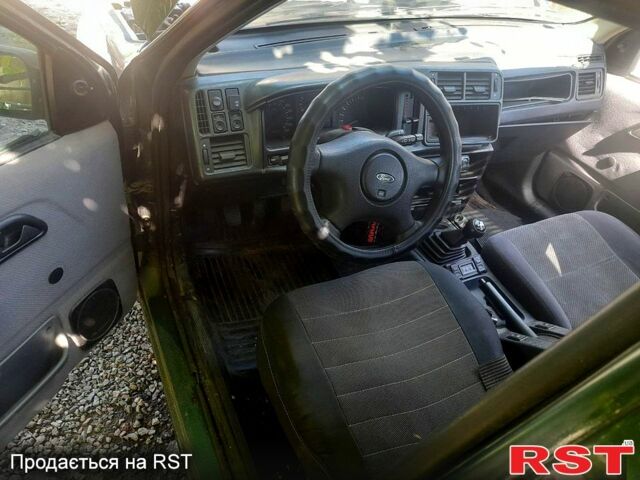Форд Сиерра, объемом двигателя 2 л и пробегом 200 тыс. км за 340 $, фото 2 на Automoto.ua