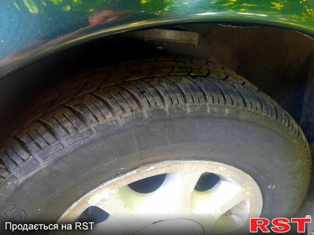 Форд Сиерра, объемом двигателя 2 л и пробегом 200 тыс. км за 340 $, фото 1 на Automoto.ua