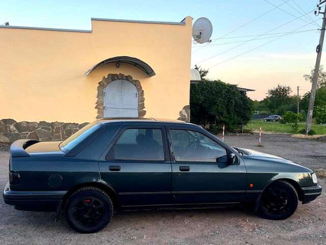 Форд Сиерра, объемом двигателя 2 л и пробегом 43 тыс. км за 1950 $, фото 3 на Automoto.ua