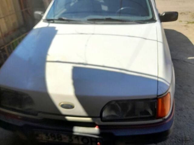 Форд Сиерра, объемом двигателя 2.3 л и пробегом 200 тыс. км за 1000 $, фото 1 на Automoto.ua