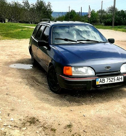 Форд Сиерра, объемом двигателя 2 л и пробегом 450 тыс. км за 500 $, фото 3 на Automoto.ua