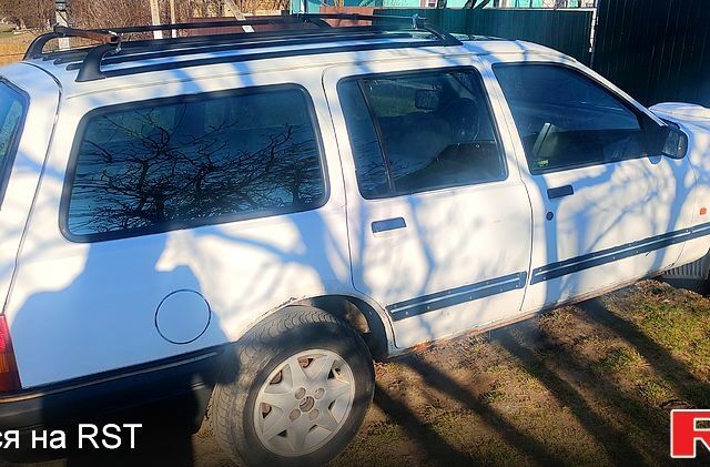 Форд Сиерра, объемом двигателя 18 л и пробегом 280 тыс. км за 850 $, фото 2 на Automoto.ua