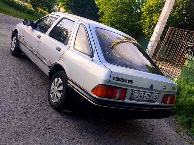 Форд Сієрра, об'ємом двигуна 1.6 л та пробігом 0 тис. км за 750 $, фото 1 на Automoto.ua