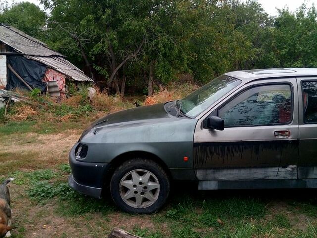 Форд Сиерра, объемом двигателя 2 л и пробегом 310 тыс. км за 750 $, фото 1 на Automoto.ua