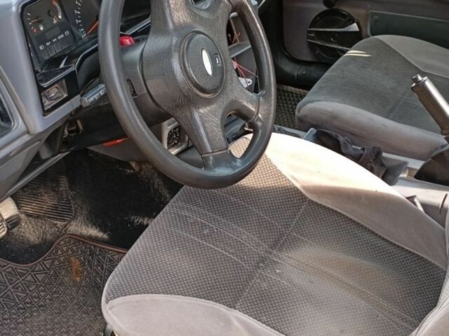 Сірий Форд Сієрра, об'ємом двигуна 2 л та пробігом 75 тис. км за 238 $, фото 4 на Automoto.ua