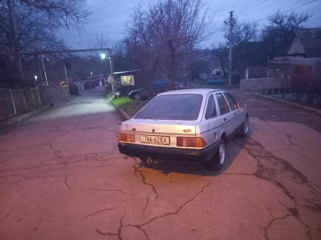 Серый Форд Сиерра, объемом двигателя 1.6 л и пробегом 99 тыс. км за 593 $, фото 1 на Automoto.ua