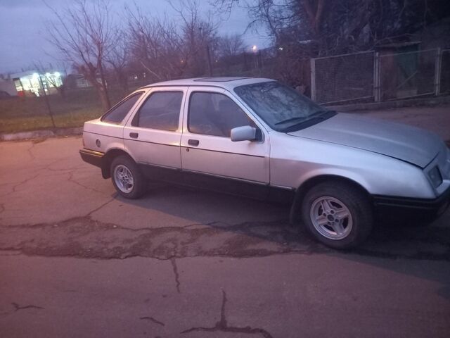 Серый Форд Сиерра, объемом двигателя 1.6 л и пробегом 99 тыс. км за 593 $, фото 2 на Automoto.ua