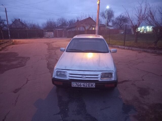 Серый Форд Сиерра, объемом двигателя 1.6 л и пробегом 99 тыс. км за 593 $, фото 6 на Automoto.ua