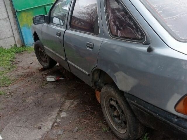 Сірий Форд Сієрра, об'ємом двигуна 0 л та пробігом 250 тис. км за 402 $, фото 1 на Automoto.ua