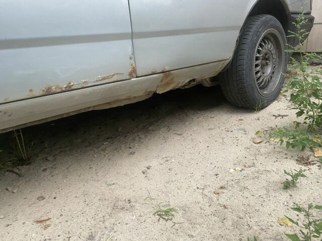 Сірий Форд Сієрра, об'ємом двигуна 1.6 л та пробігом 200 тис. км за 800 $, фото 3 на Automoto.ua