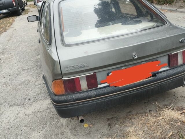 Серый Форд Сиерра, объемом двигателя 2 л и пробегом 100 тыс. км за 1313 $, фото 3 на Automoto.ua