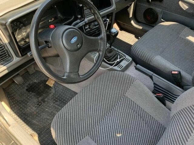 Форд Сиерра 1987 в Городне на Automoto.ua Серый Форд Сиерра, объемом двигателя 1.8 л и пробегом 3 тыс. км за 1990 $, фото 6 на Automoto.ua