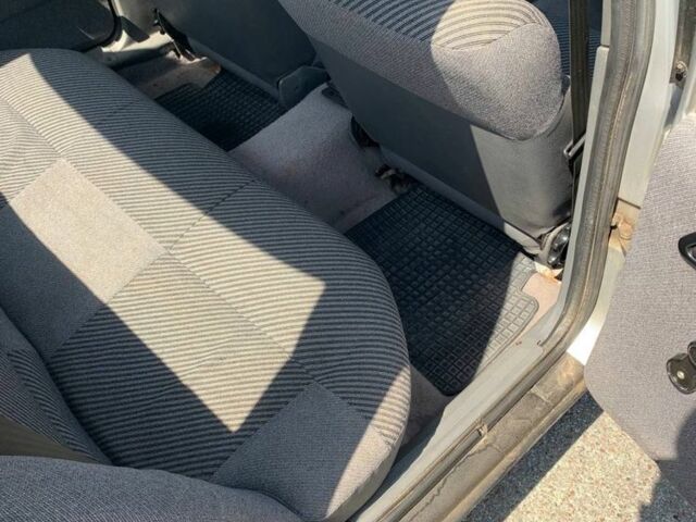 Форд Сиерра 1987 в Городне на Automoto.ua Серый Форд Сиерра, объемом двигателя 1.8 л и пробегом 3 тыс. км за 1990 $, фото 4 на Automoto.ua