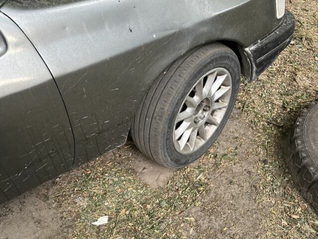 Серый Форд Сиерра, объемом двигателя 2 л и пробегом 3 тыс. км за 1200 $, фото 17 на Automoto.ua