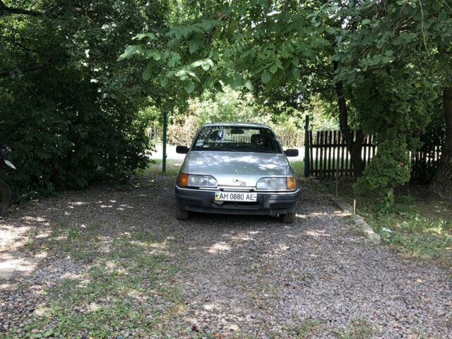 Сірий Форд Сієрра, об'ємом двигуна 1.8 л та пробігом 222 тис. км за 356 $, фото 7 на Automoto.ua