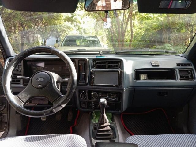 Серый Форд Сиерра, объемом двигателя 2 л и пробегом 300 тыс. км за 1800 $, фото 7 на Automoto.ua