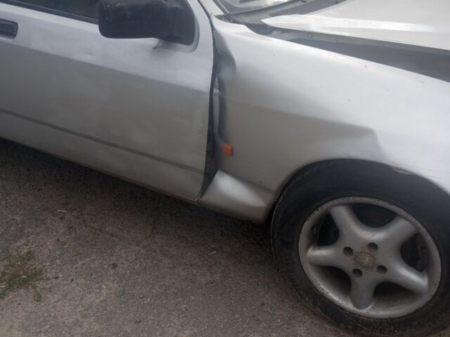 Серый Форд Сиерра, объемом двигателя 1.8 л и пробегом 10 тыс. км за 595 $, фото 1 на Automoto.ua