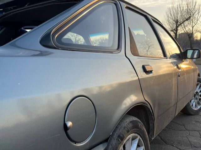 Серый Форд Сиерра, объемом двигателя 2 л и пробегом 3 тыс. км за 1200 $, фото 3 на Automoto.ua