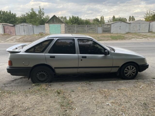 Серый Форд Сиерра, объемом двигателя 2 л и пробегом 99 тыс. км за 840 $, фото 2 на Automoto.ua