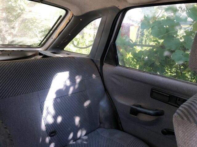 Сірий Форд Сієрра, об'ємом двигуна 1.8 л та пробігом 222 тис. км за 356 $, фото 6 на Automoto.ua