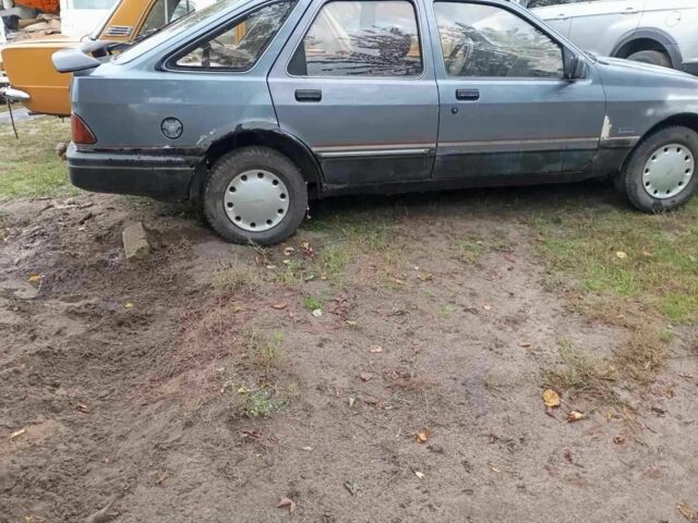 Форд Сиерра 1990 в Черкассах на Automoto.ua Серый Форд Сиерра, объемом двигателя 0 л и пробегом 10 тыс. км за 680 $, фото 2 на Automoto.ua