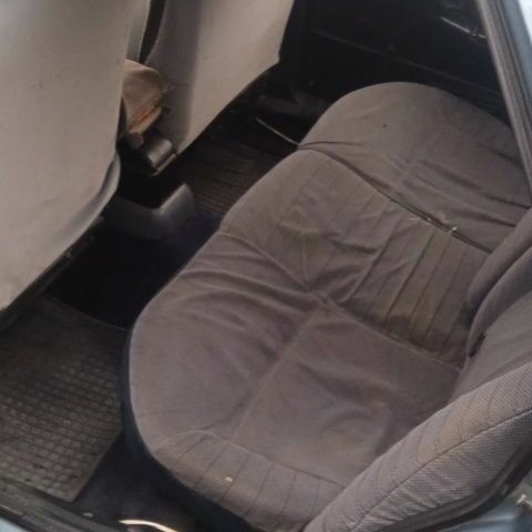 Серый Форд Сиерра, объемом двигателя 1.8 л и пробегом 25 тыс. км за 800 $, фото 3 на Automoto.ua