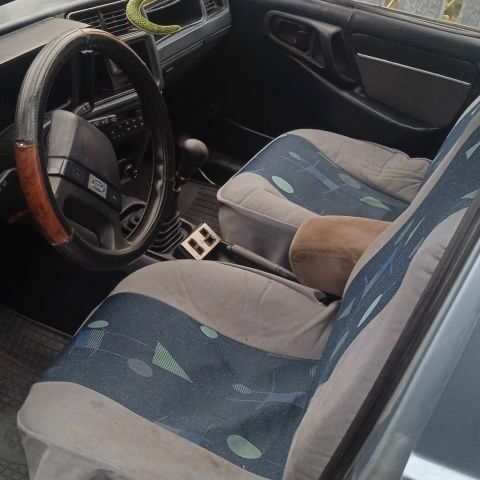 Серый Форд Сиерра, объемом двигателя 1.8 л и пробегом 25 тыс. км за 800 $, фото 1 на Automoto.ua