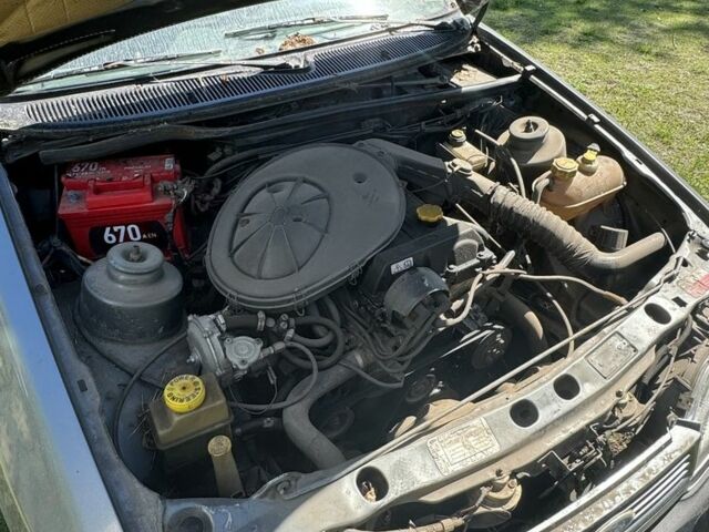 Серый Форд Сиерра, объемом двигателя 2 л и пробегом 120 тыс. км за 1500 $, фото 6 на Automoto.ua