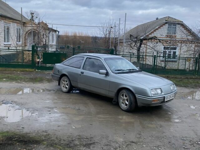 Серый Форд Сиерра, объемом двигателя 2 л и пробегом 500 тыс. км за 827 $, фото 1 на Automoto.ua