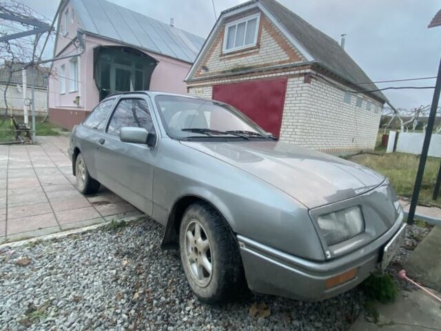 Серый Форд Сиерра, объемом двигателя 2 л и пробегом 500 тыс. км за 827 $, фото 6 на Automoto.ua