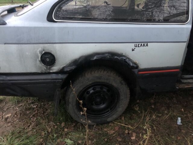 Сірий Форд Сієрра, об'ємом двигуна 2 л та пробігом 10 тис. км за 335 $, фото 1 на Automoto.ua