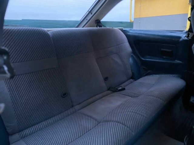 Серый Форд Сиерра, объемом двигателя 1.6 л и пробегом 150 тыс. км за 1650 $, фото 16 на Automoto.ua