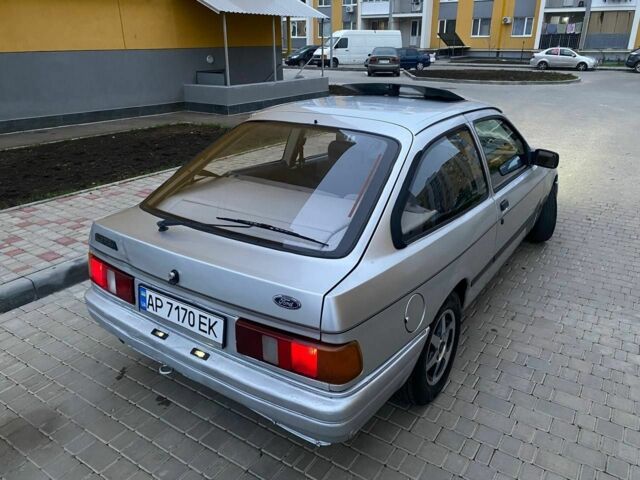 Серый Форд Сиерра, объемом двигателя 1.6 л и пробегом 150 тыс. км за 1650 $, фото 10 на Automoto.ua