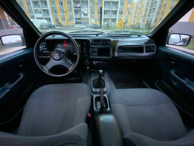 Серый Форд Сиерра, объемом двигателя 1.6 л и пробегом 150 тыс. км за 1650 $, фото 19 на Automoto.ua