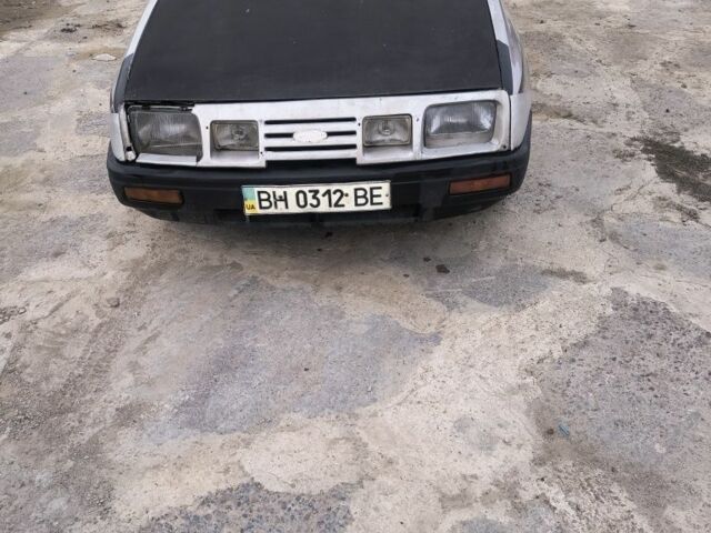 Серый Форд Сиерра, объемом двигателя 1.6 л и пробегом 250 тыс. км за 310 $, фото 3 на Automoto.ua