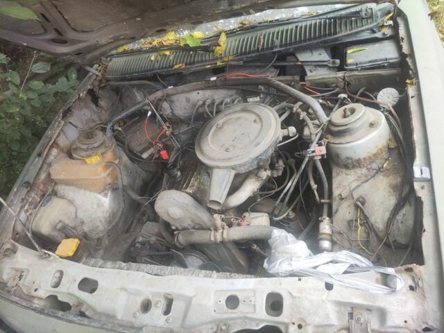 Серый Форд Сиерра, объемом двигателя 2 л и пробегом 150 тыс. км за 358 $, фото 4 на Automoto.ua