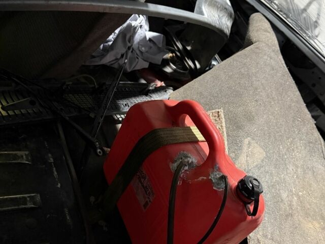 Серый Форд Сиерра, объемом двигателя 2 л и пробегом 333 тыс. км за 450 $, фото 7 на Automoto.ua