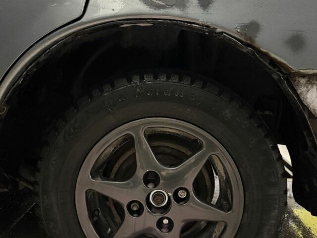 Серый Форд Сиерра, объемом двигателя 2 л и пробегом 333 тыс. км за 450 $, фото 5 на Automoto.ua