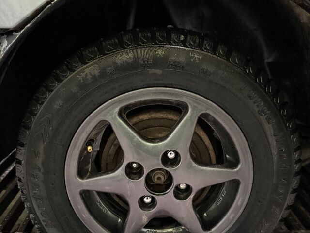 Серый Форд Сиерра, объемом двигателя 2 л и пробегом 333 тыс. км за 450 $, фото 6 на Automoto.ua