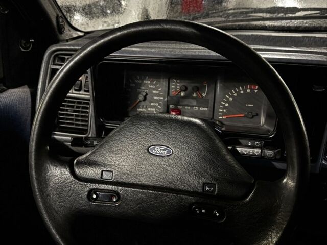 Сірий Форд Сієрра, об'ємом двигуна 1.6 л та пробігом 999 тис. км за 1400 $, фото 8 на Automoto.ua