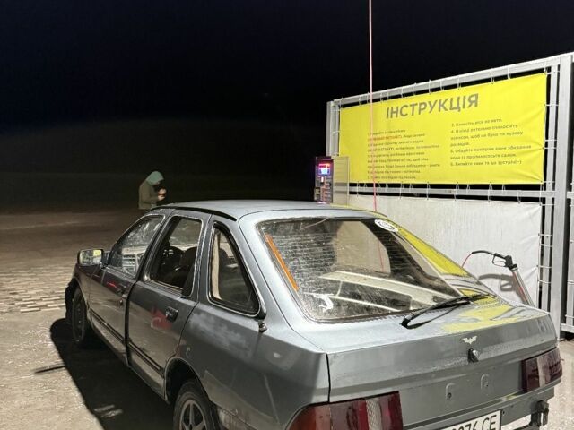 Серый Форд Сиерра, объемом двигателя 2 л и пробегом 333 тыс. км за 450 $, фото 12 на Automoto.ua